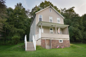Peaceful retreat in the woods 3 Bedroom King Bed